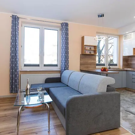 Amber Z Garazem Moj-sopot Pl 아파트